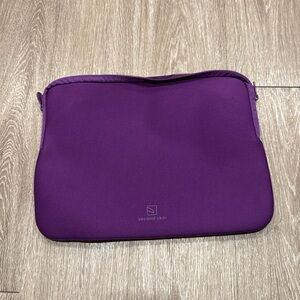 Second skin laptop sleeve